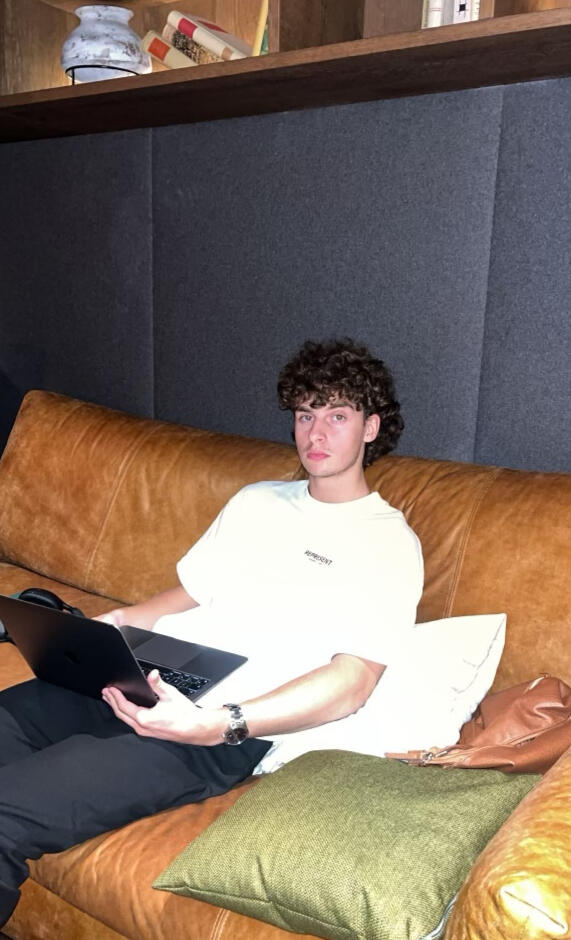 Harry Ingarfield working on short-form content at HI Studios Creating high-performing short-form content for fitness creators at HI Studios